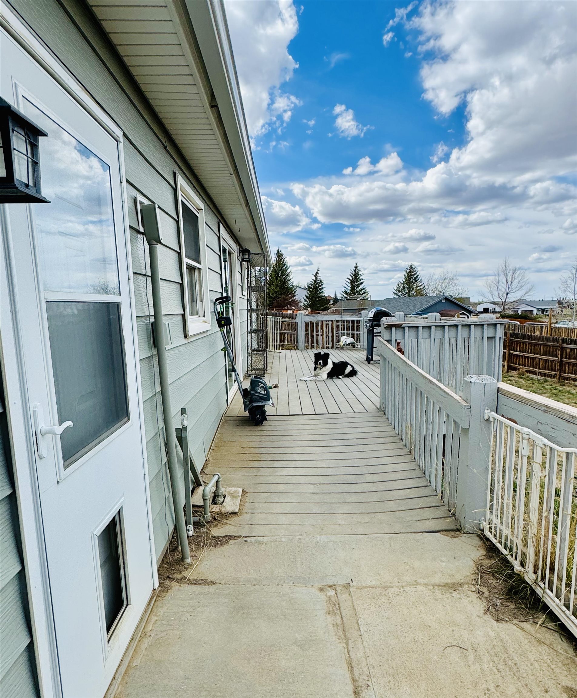 906 West Rochester Avenue Saratoga, WY 82331 - Photo 12 of 15 **pup not included