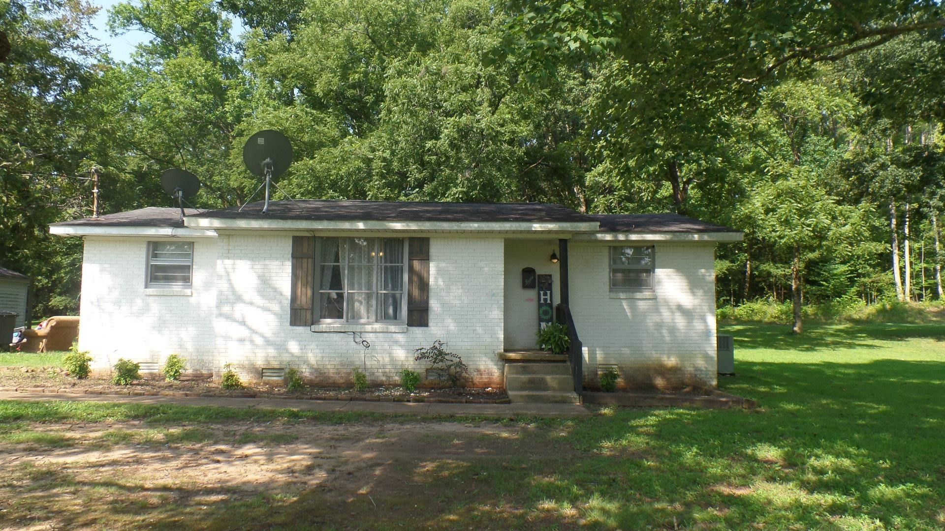 1905 North Pisgah Road Henderson, TN 38340 - Photo 1 of 13 Photo 1