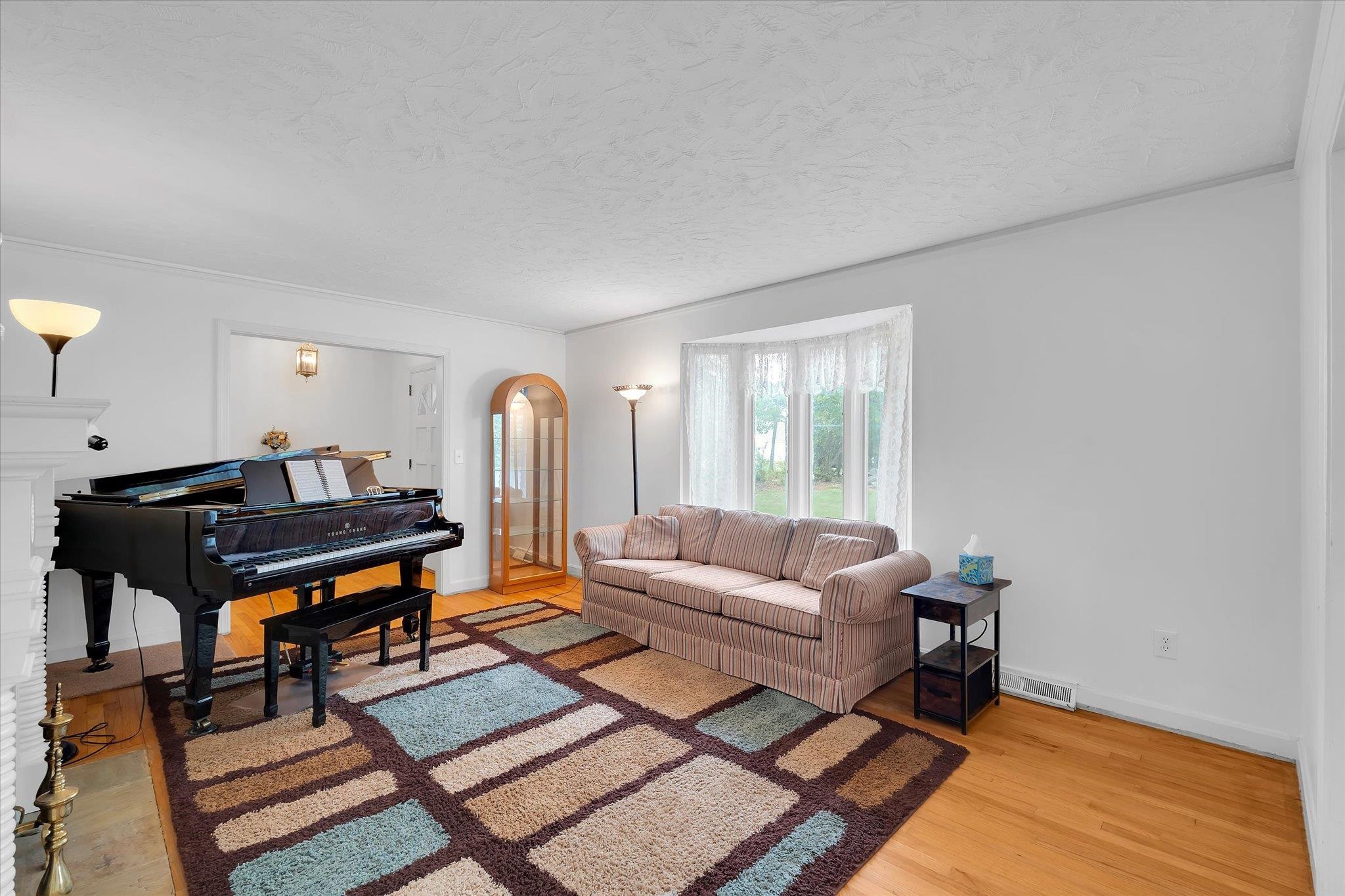14 Watkins Bridge Road Greenville, SC 29617 - Photo 5 of 43 Gallery Image 5
