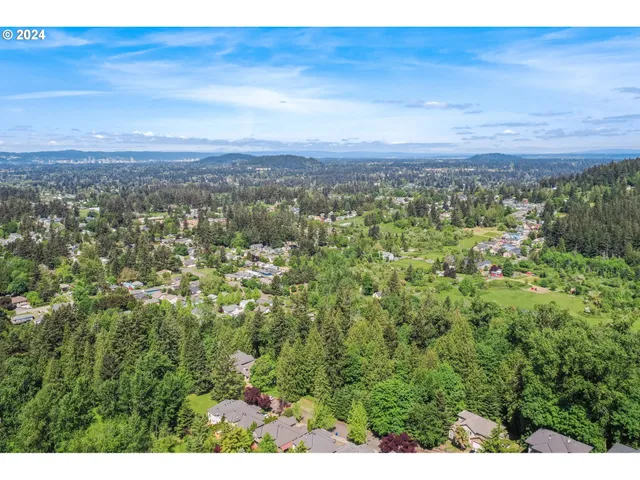 $180,000 | Southeast Duke Street, Portland, OR 97236