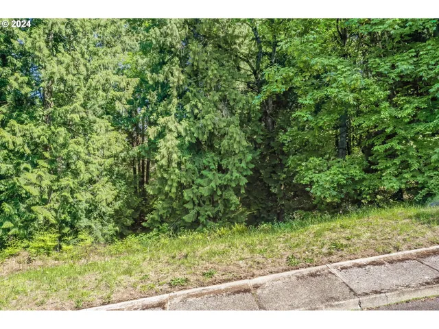 $180,000 | Southeast Duke Street, Portland, OR 97236