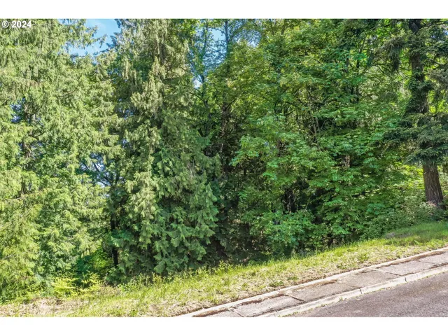 $180,000 | Southeast Duke Street, Portland, OR 97236