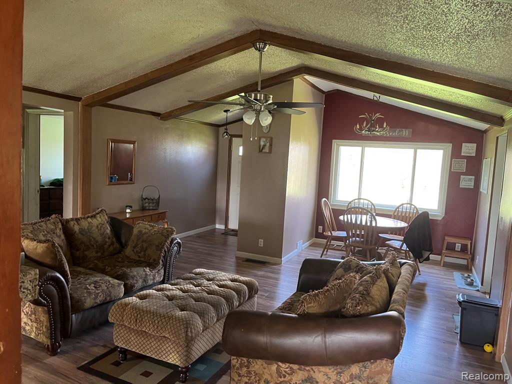 4171 Stewart Road Metamora, MI 48455 - Photo 9 of 31 Gallery Image 9