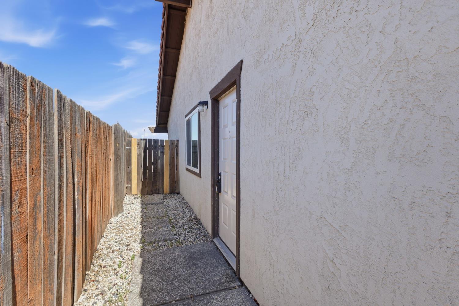 180 East Grant Line Road Tracy, CA 95376 - Photo 16 of 19