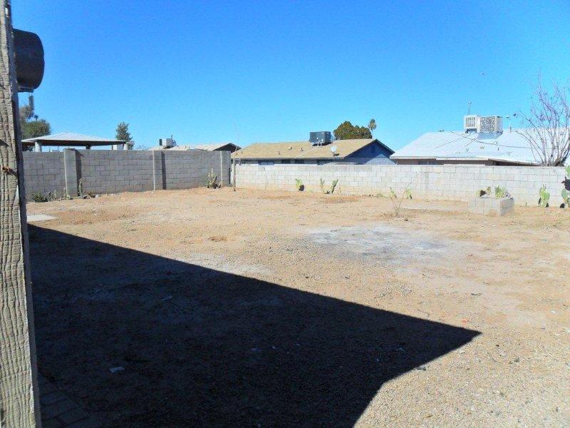 2028 West Roeser Road Phoenix, AZ 85041 - Photo 3 of 10 Rear Yard
