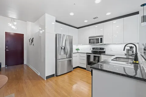 $529,000 | 360 Nueces Street, Unit 1007, Austin, TX 78701