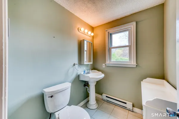 $2,550 | Undisclosed Address, Southington, CT 06489