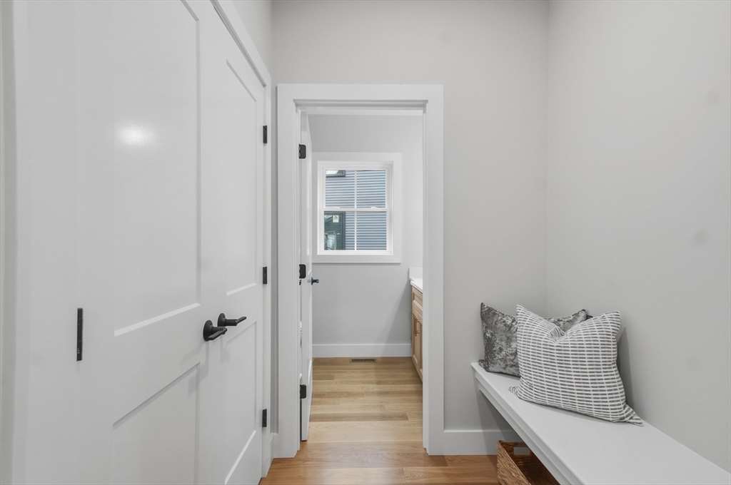 124 Green Street Stoneham, MA 02180 - Photo 5 of 37