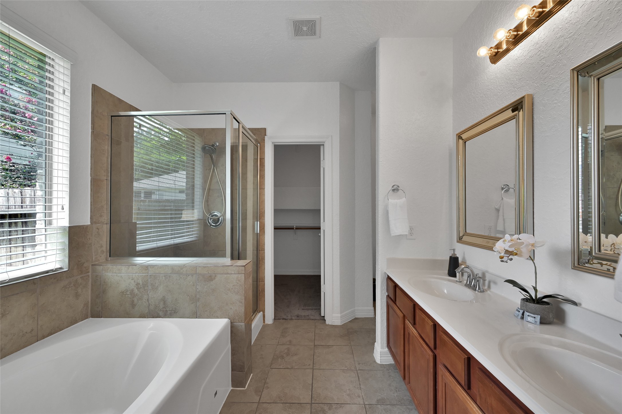 13014 Walden Road Montgomery, TX 77356 - Photo 12 of 19