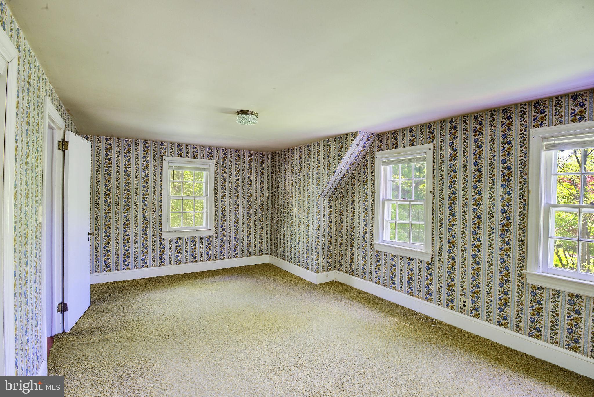 17 Wilburtha Road Ewing, NJ 08628 - Photo 12 of 23 Main bedroom