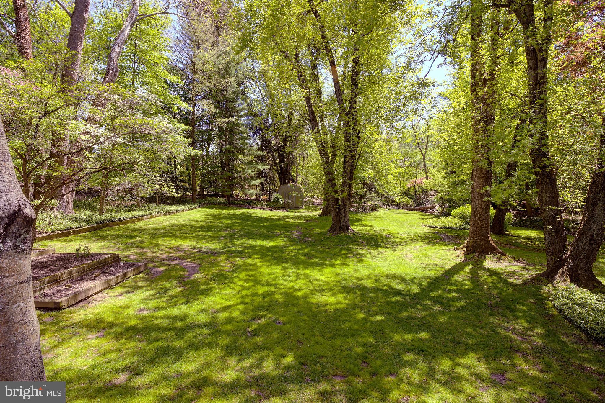 17 Wilburtha Road Ewing, NJ 08628 - Photo 3 of 23 Enjoy your summer entertaining!