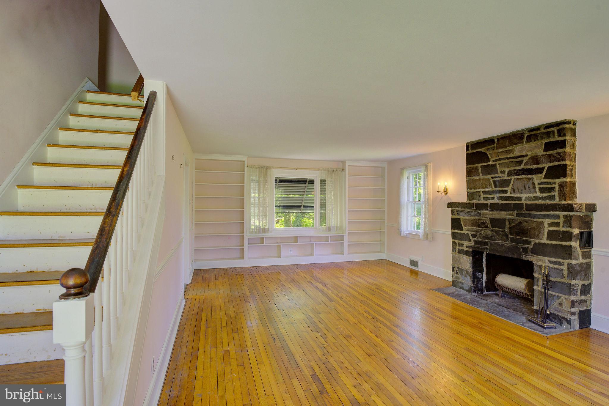 17 Wilburtha Road Ewing, NJ 08628 - Photo 4 of 23 Large living room with gleaming wood floors