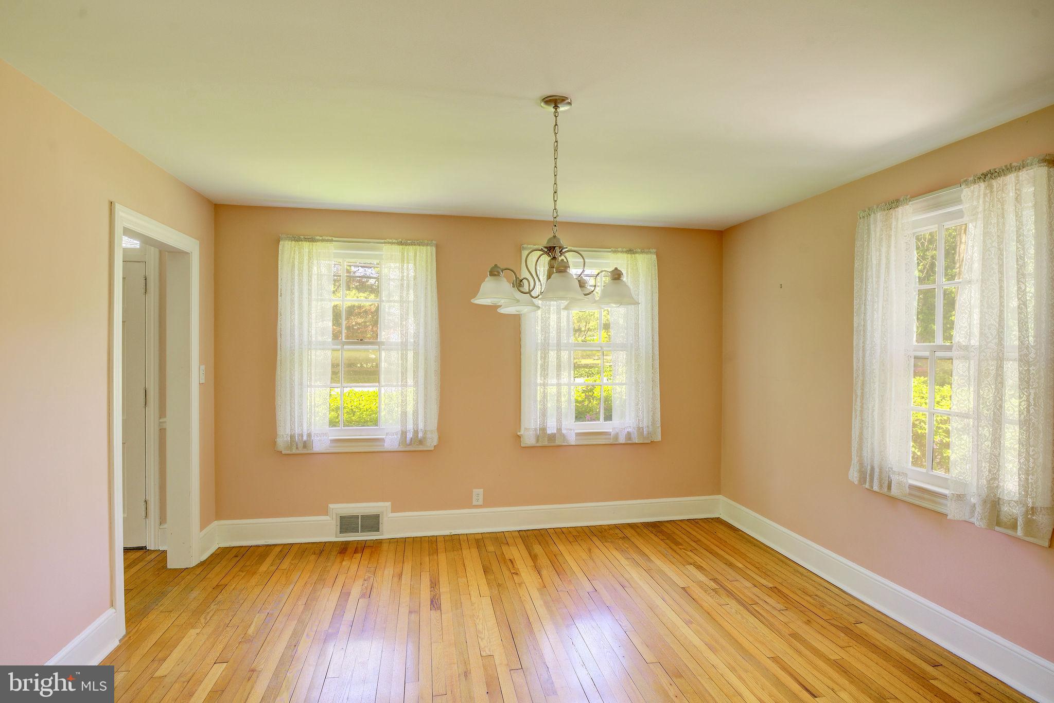 17 Wilburtha Road Ewing, NJ 08628 - Photo 6 of 23 Formal dining room