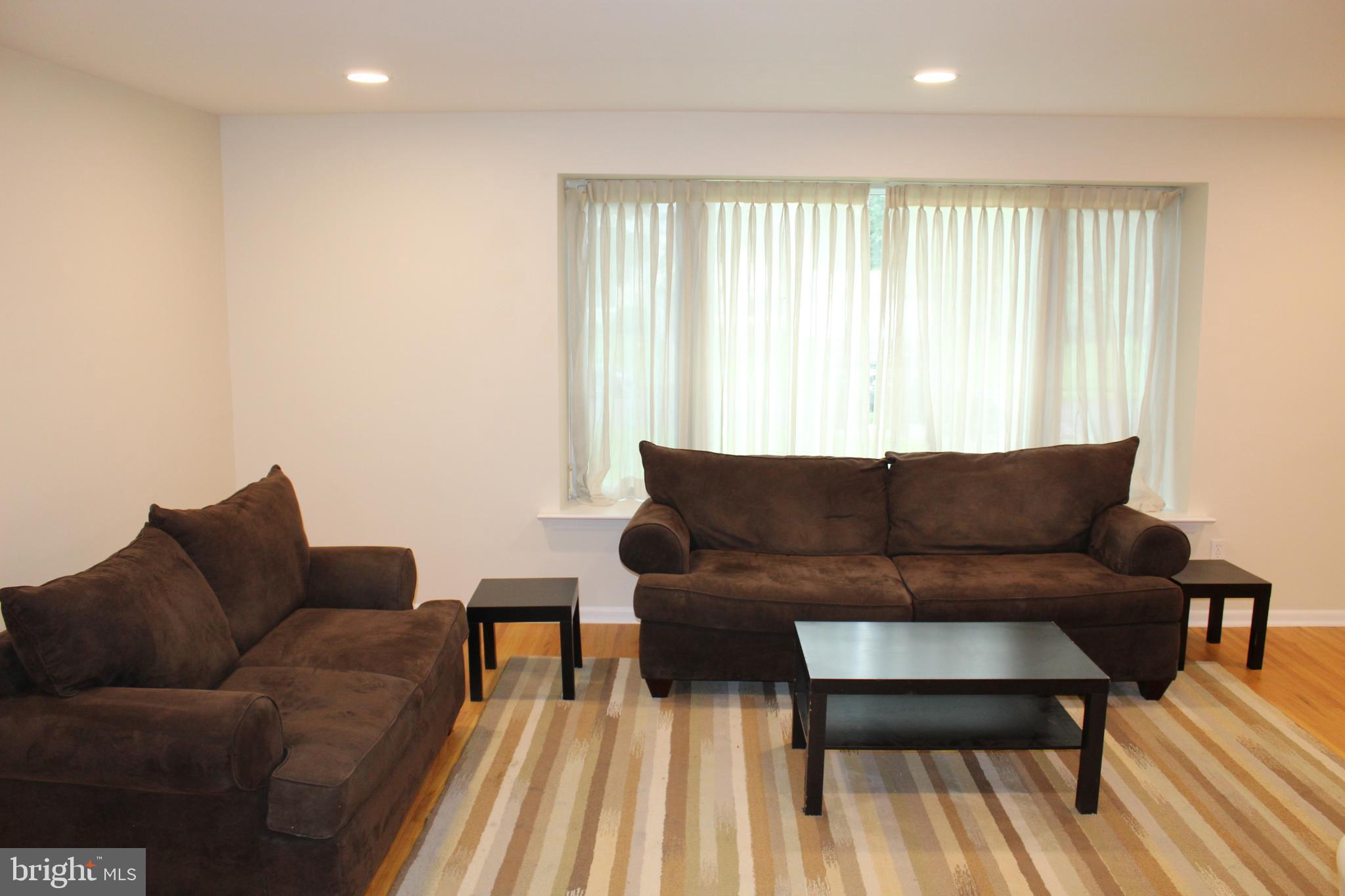 392 Emerson Road Huntingdon Valley, PA 19006 - Photo 6 of 33 Gallery Image 6
