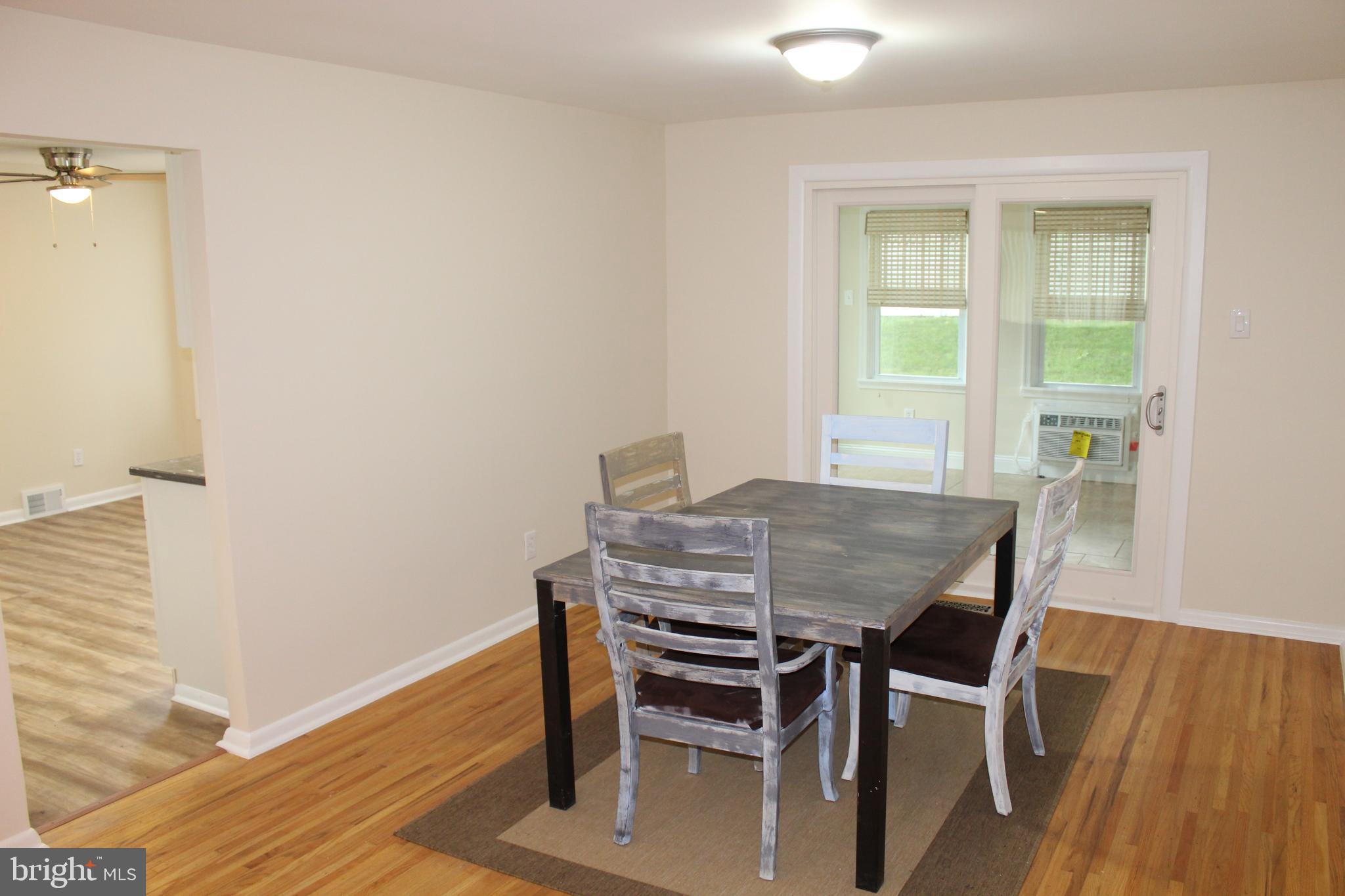 392 Emerson Road Huntingdon Valley, PA 19006 - Photo 9 of 33 Gallery Image 9