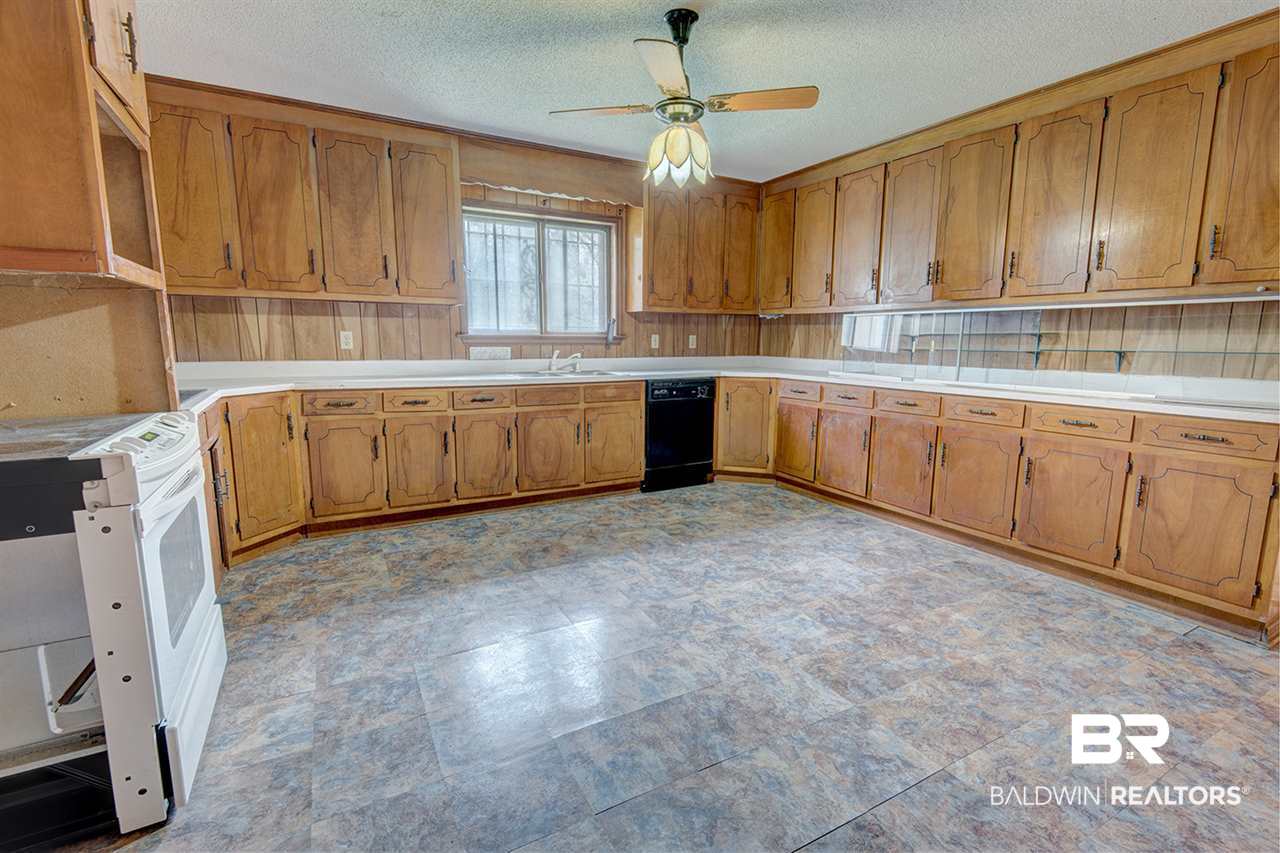 123 Sandhill Drive Eight Mile, AL 36613 - Photo 17 of 27