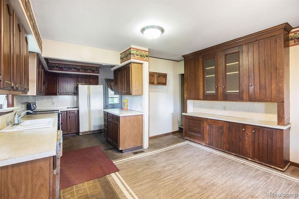 12304 Silver Lake Road Byron, MI 48418 - Photo 26 of 34
