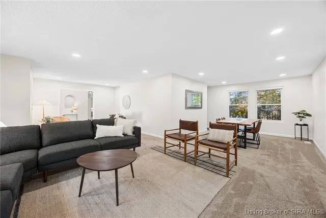 $344,900 | 4107 Emma Lou Drive, Floyds Knobs, IN 47119