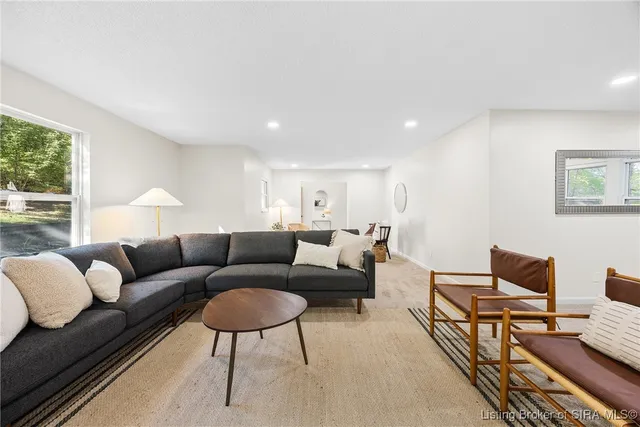 $344,900 | 4107 Emma Lou Drive, Floyds Knobs, IN 47119