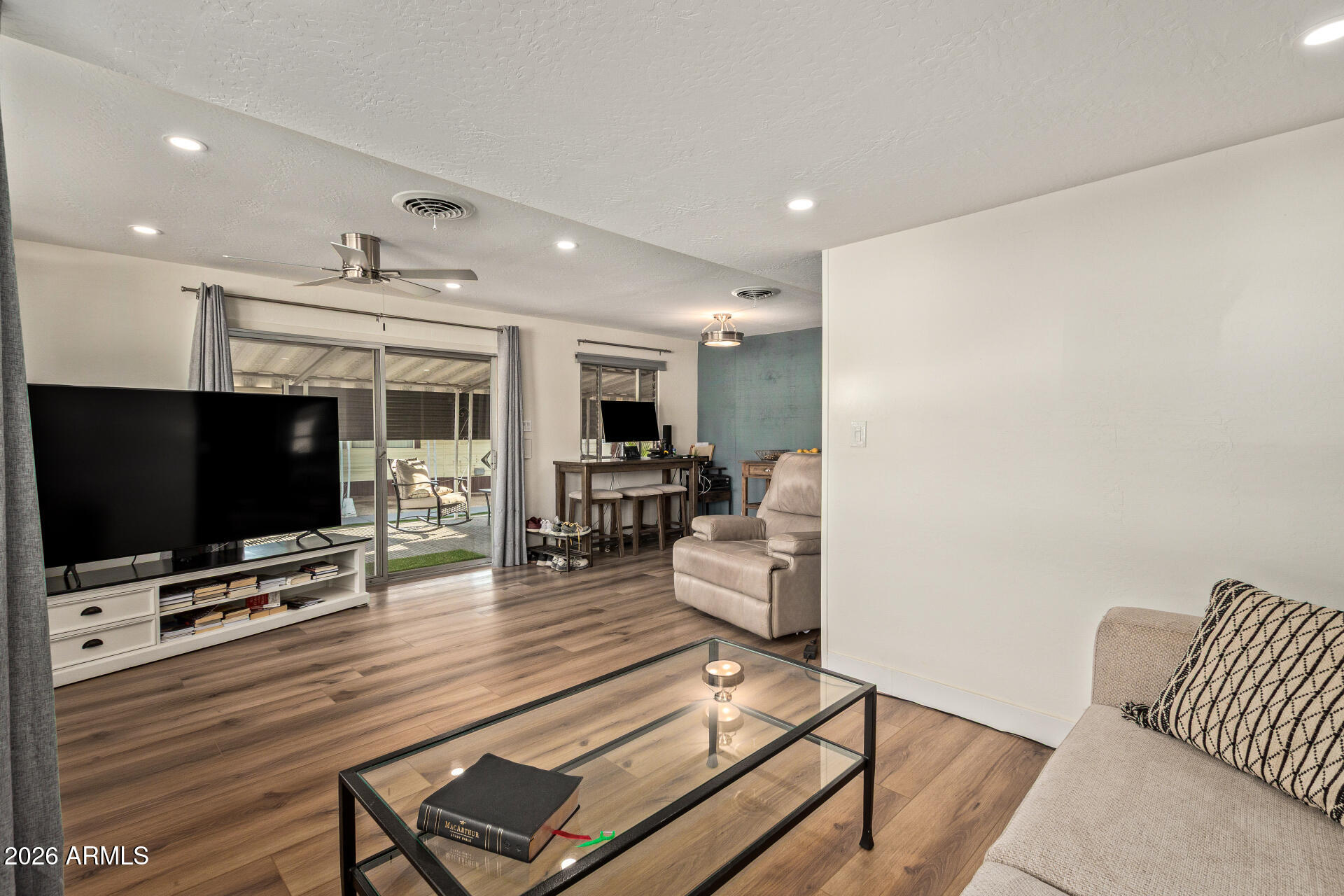 10401 North Cave Creek Road, Unit 324 Phoenix, AZ 85020 - Photo 11 of 28 11 - Cave Creek