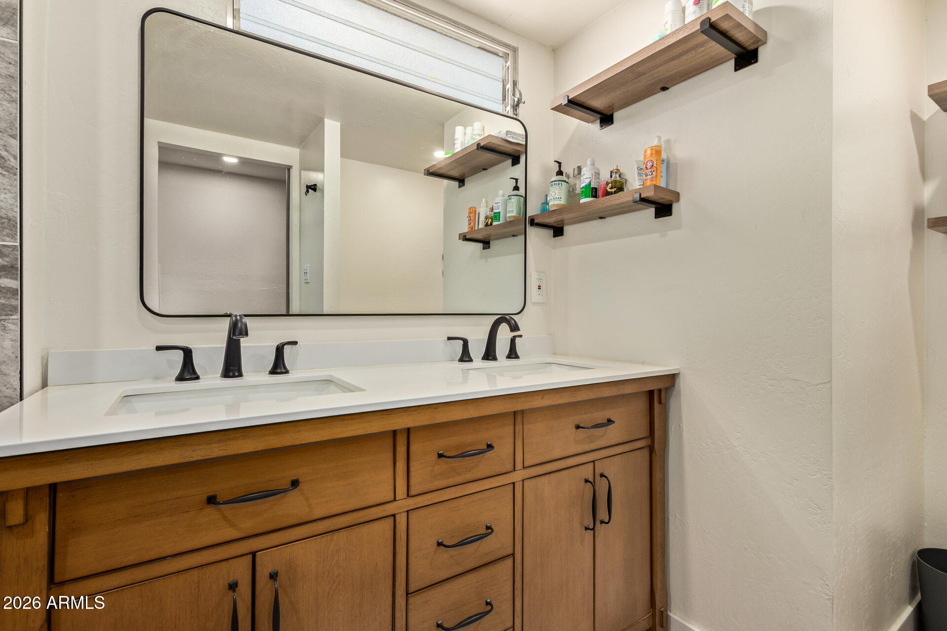 10401 North Cave Creek Road, Unit 324 Phoenix, AZ 85020 - Photo 18 of 26 21 - Cave Creek