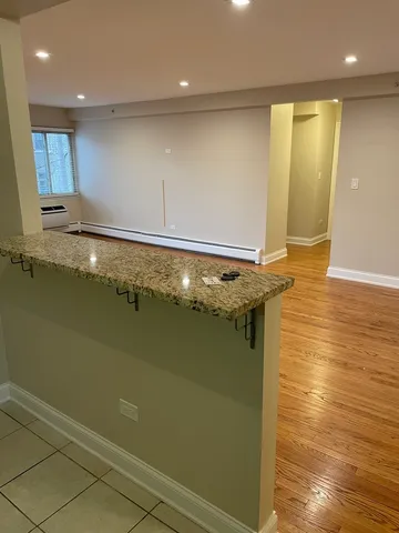 $2,500 | 1 North Chestnut Avenue, Unit 4D, Arlington Heights, IL 60005