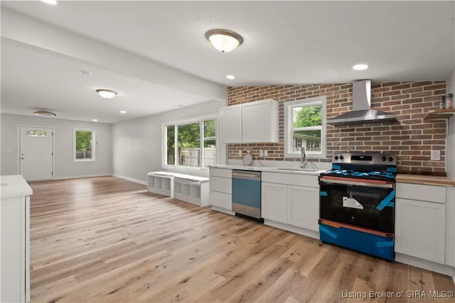 $296,900 | 6607 Hibernia Road, Charlestown, IN 47111