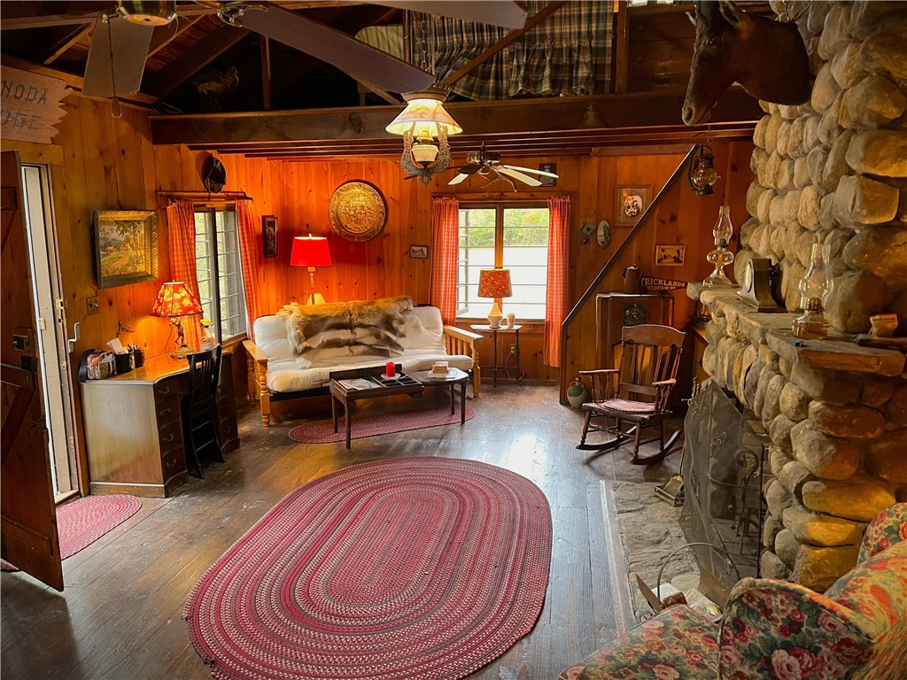 26 Woody Hill Road Westerly, RI 02808 - Photo 5 of 7 Gallery Image 5