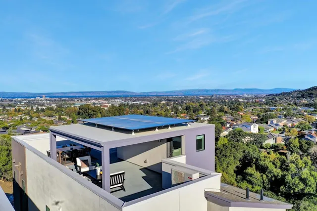 $2,998,000 | 2500 Sage Street, San Mateo, CA 94403