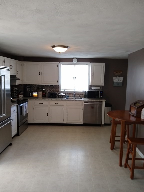 9 Waitt Road Lynn, MA 01902 - Photo 8 of 18 Gallery Image 8