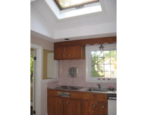 51 Kenneth Road Marblehead, MA 01945 - Photo 5 of 17