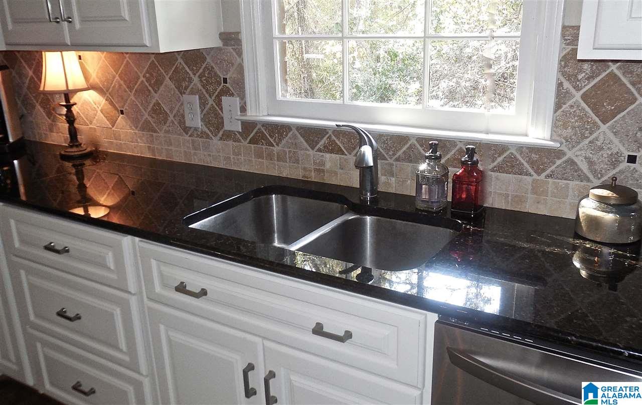 3025 Piper Way Birmingham, AL 35244 - Photo 10 of 35