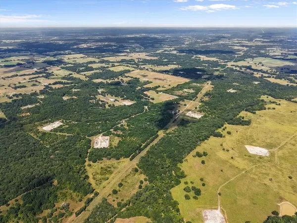 $515,000 | 661 County Road 661, Fairfield, TX 75840