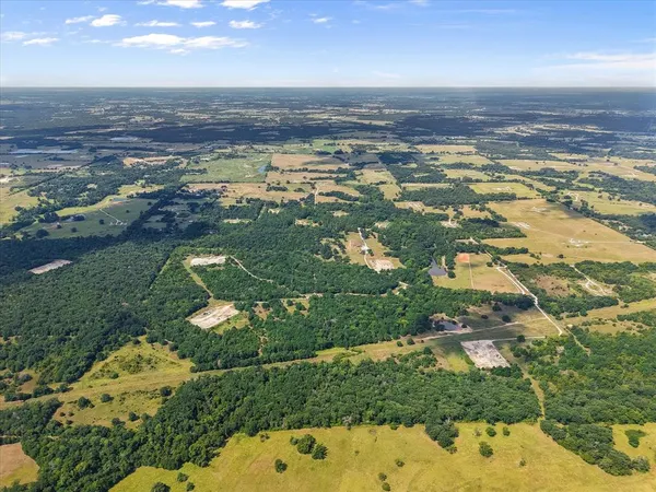 $515,000 | 661 County Road 661, Fairfield, TX 75840