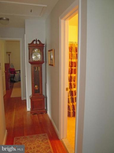 8618 Crestview Drive Fairfax, VA 22031 - Photo 11 of 22 Hallway