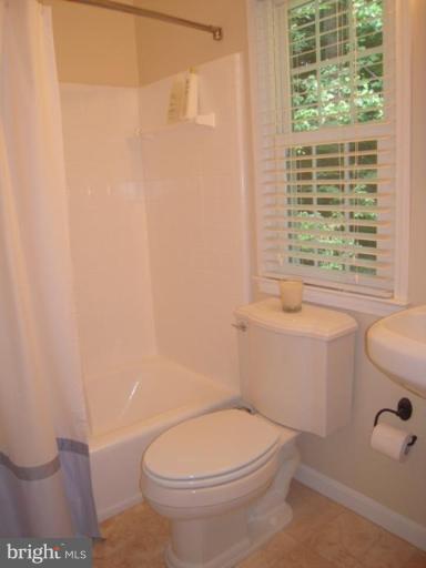 8618 Crestview Drive Fairfax, VA 22031 - Photo 10 of 22 Master Bath