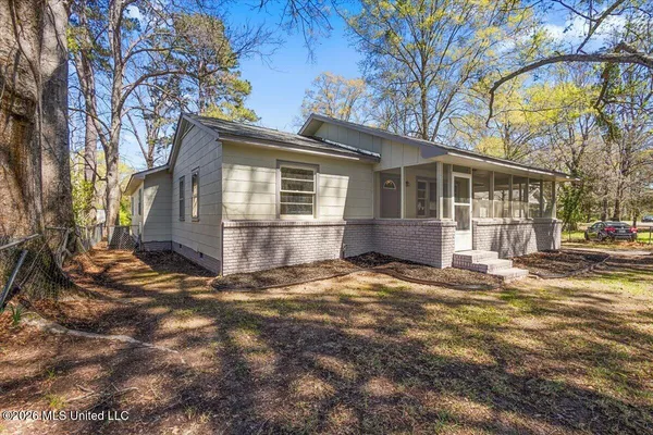 $179,900 | 54 Bellwood Drive, Vicksburg, MS 39180