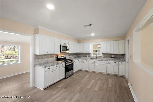 $179,900 | 54 Bellwood Drive, Vicksburg, MS 39180