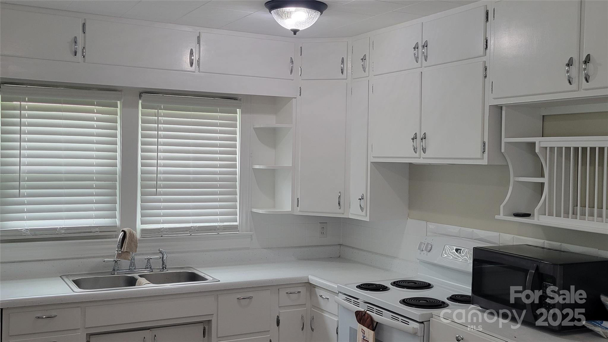 18 Misty Meadows Road Burnsville, NC 28714 - Photo 9 of 34