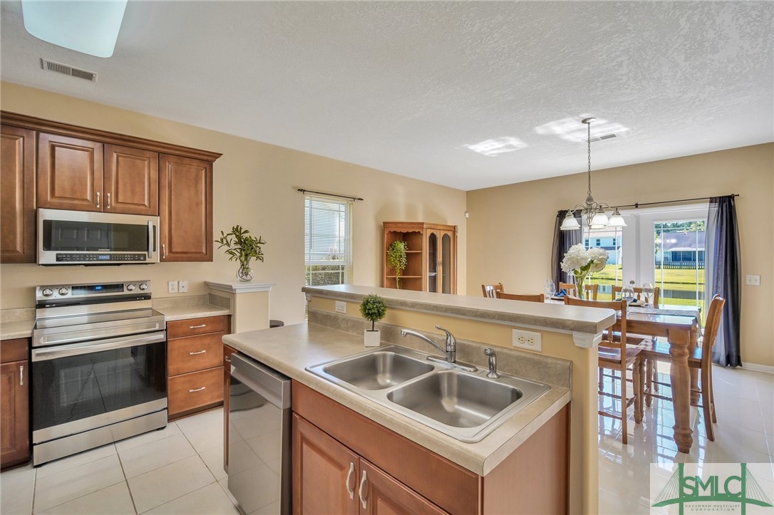 112 Lake House Road Pooler, GA 31322 - Photo 6 of 29