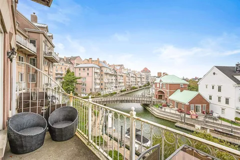 $415,000 | 110 Shearwater Court East, Unit 33, Jersey City, NJ 07305