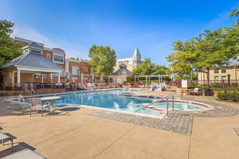 $415,000 | 110 Shearwater Court East, Unit 33, Jersey City, NJ 07305