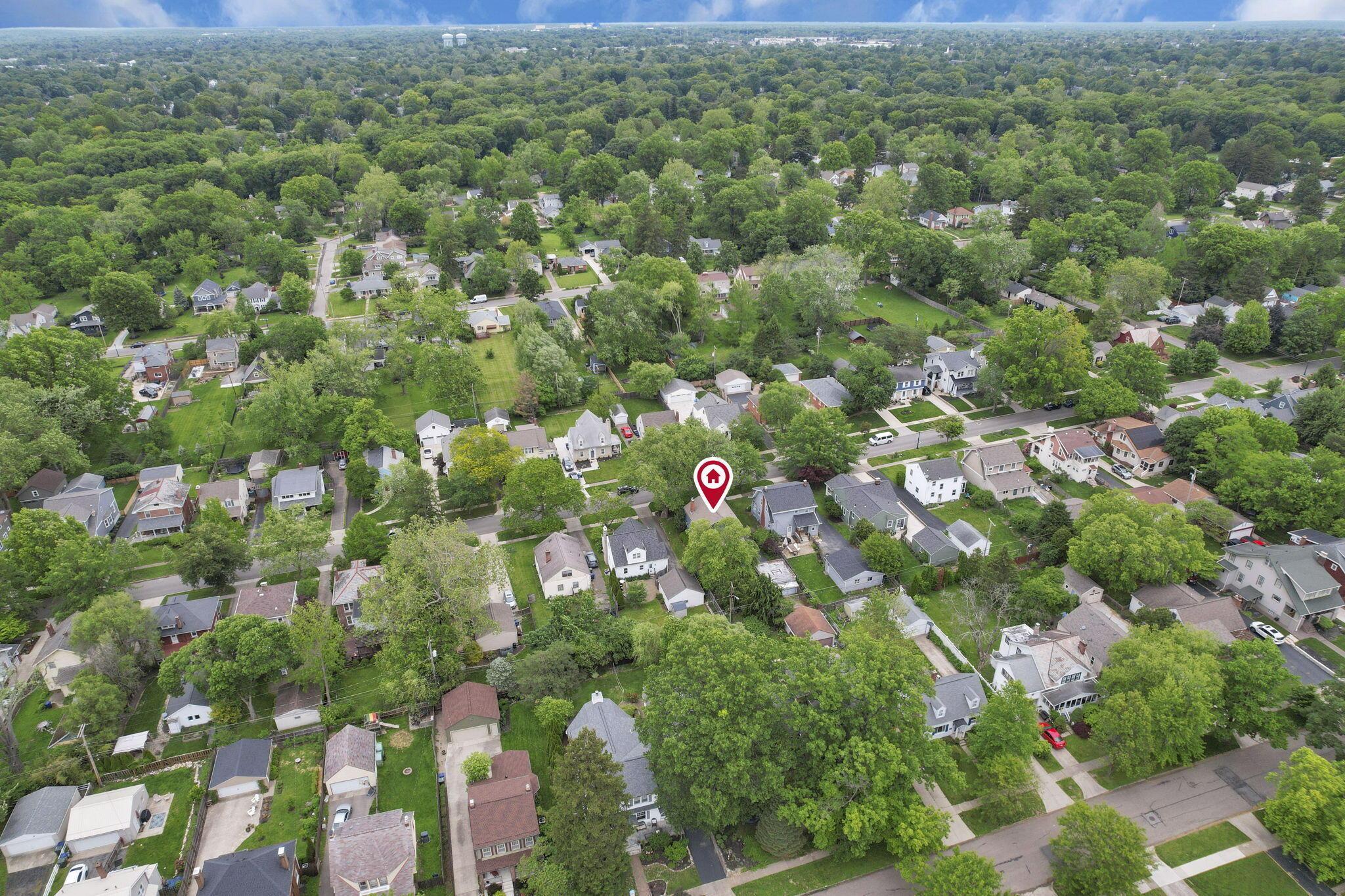249 Blenheim Road Columbus, OH 43214 - Photo 42 of 47 72-web-or-mls-DJI_0532 - Copy