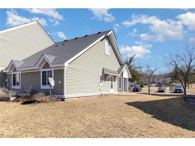 $1,790 | 2438 Cochrane Circle, Woodbury, MN 55125