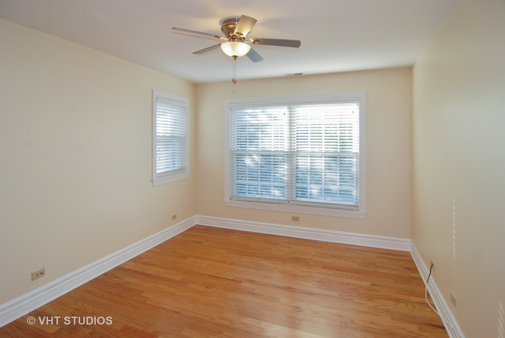 280 Lionel Road Riverside, IL 60546 - Photo 17 of 30