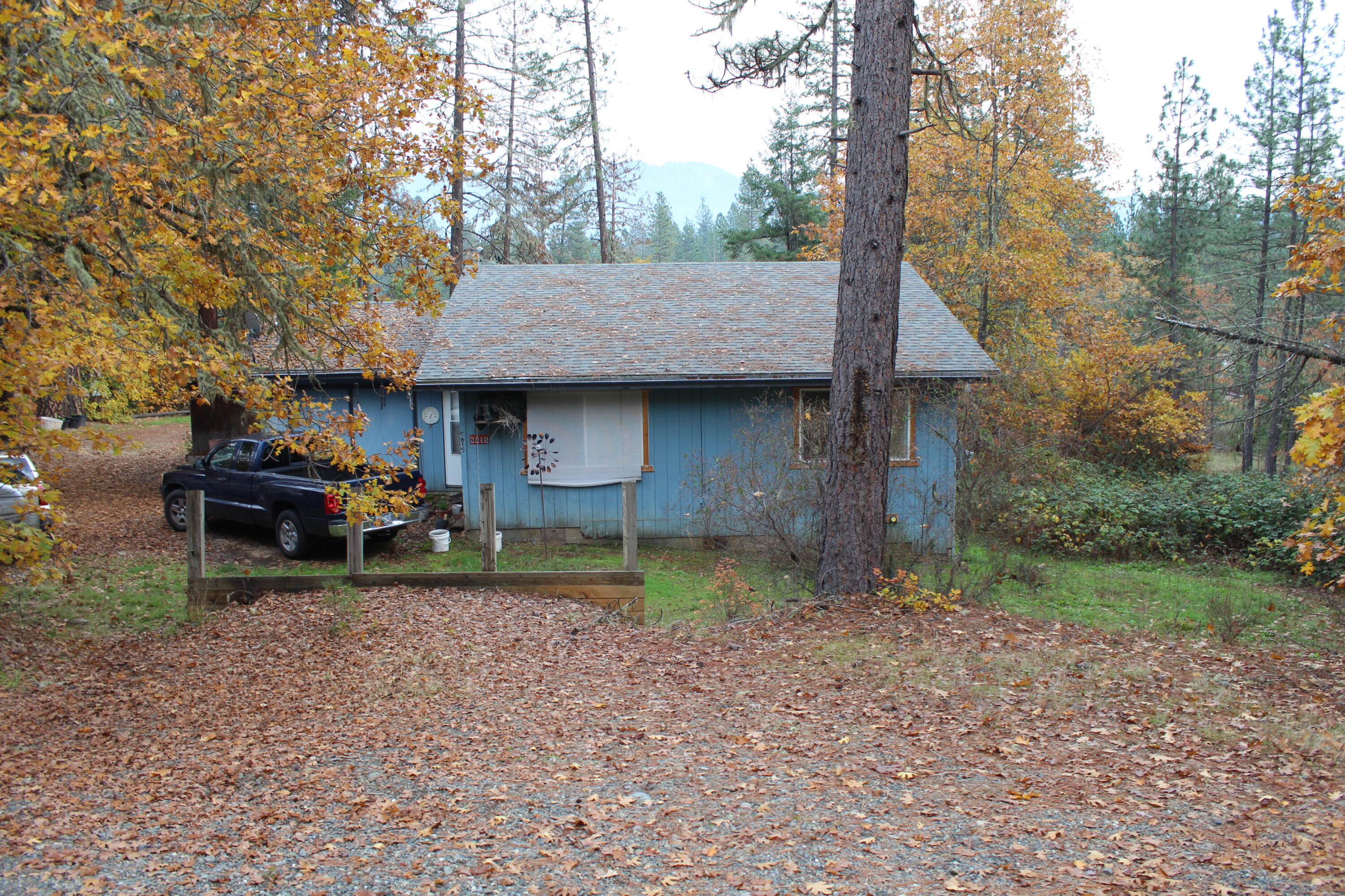 9615 Holland Loop Road Cave Junction, OR 97523 - Photo 2 of 11 3