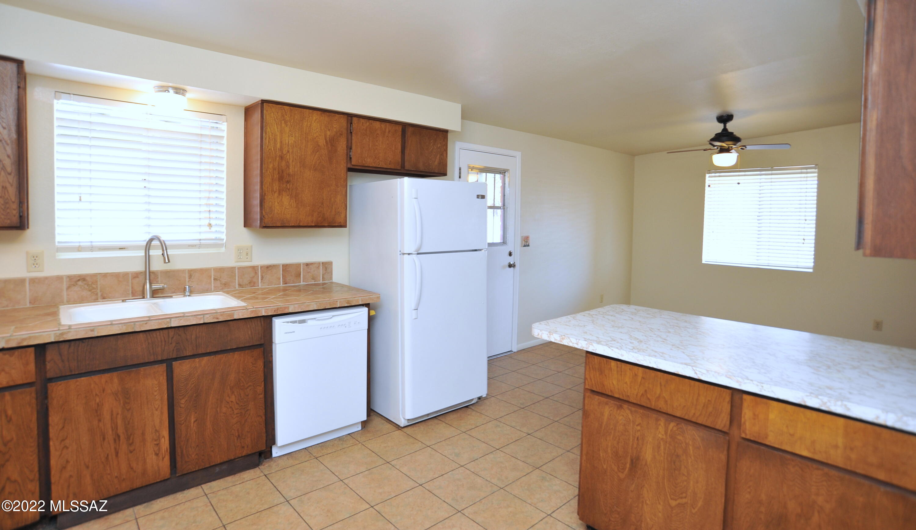 1620 West Delaware Street Tucson, AZ 85745 - Photo 13 of 46