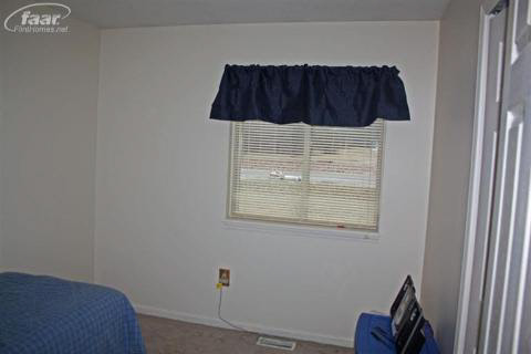 11480 North Bray Road Clio, MI 48420 - Photo 7 of 15 20181581-6.JPG