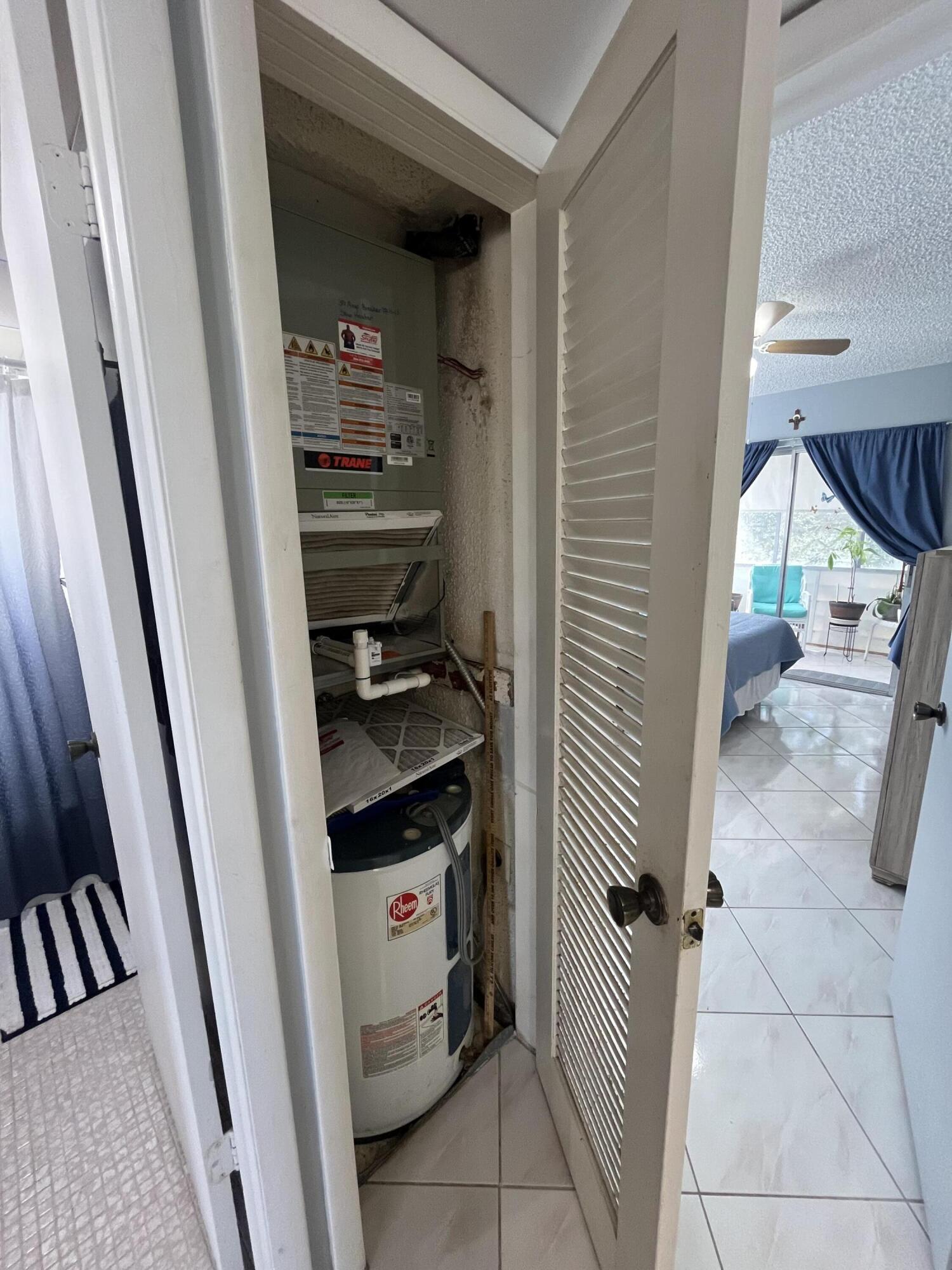 897 Flanders South, Unit 897 Delray Beach, FL 33484 - Photo 17 of 33 IMG_5295