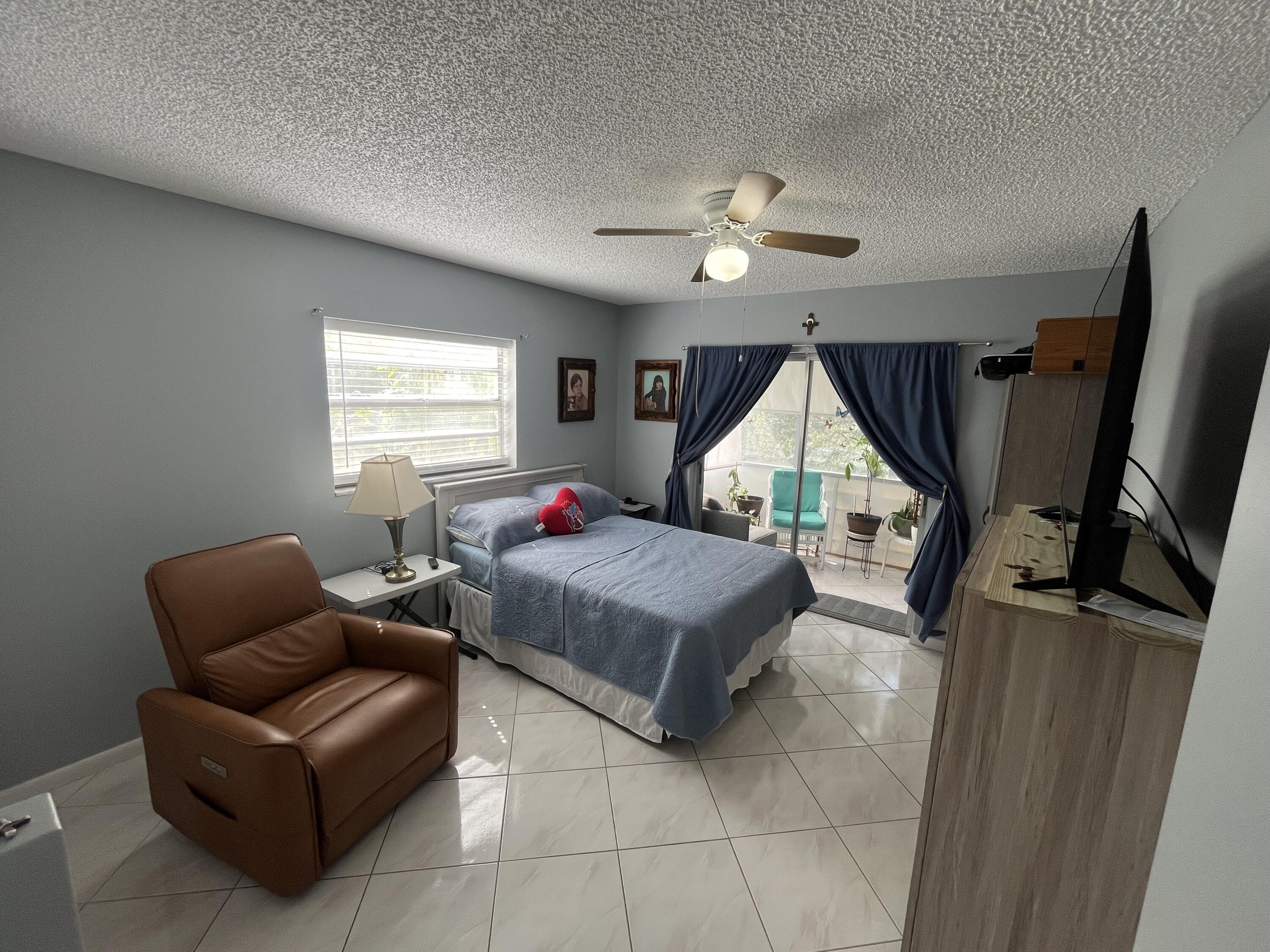 897 Flanders South, Unit 897 Delray Beach, FL 33484 - Photo 18 of 33 IMG_5296